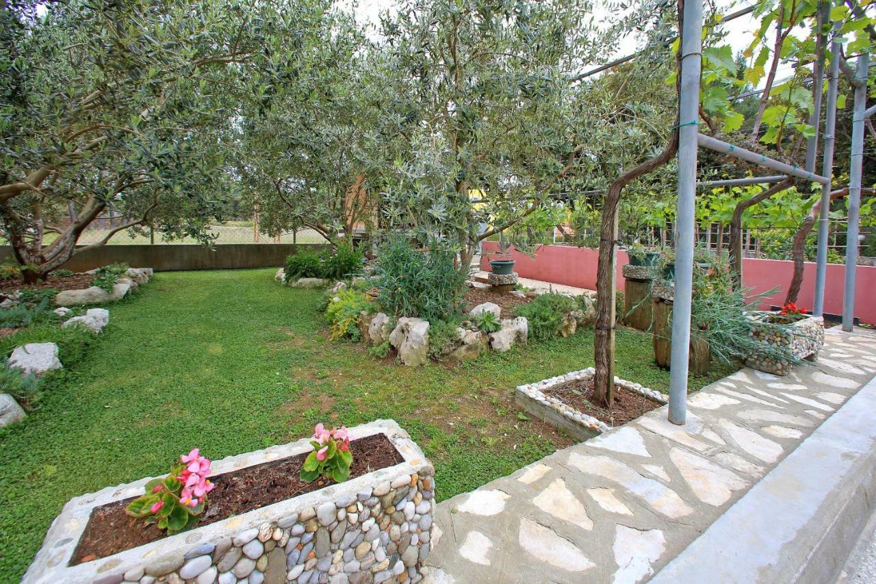 Apartmani Jagoda Bibinje Exterior photo